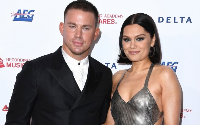 Aktyor müğənni sevgilisindən yenə ayrıldı