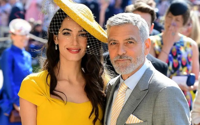 Əkiz uşaqları üçün ev düzəltdirdilər - foto