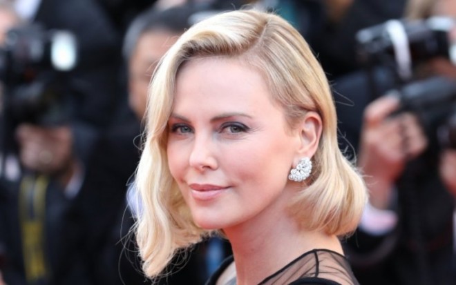 Hollivud ulduzu fonda 1 milyon dollar göndərdi