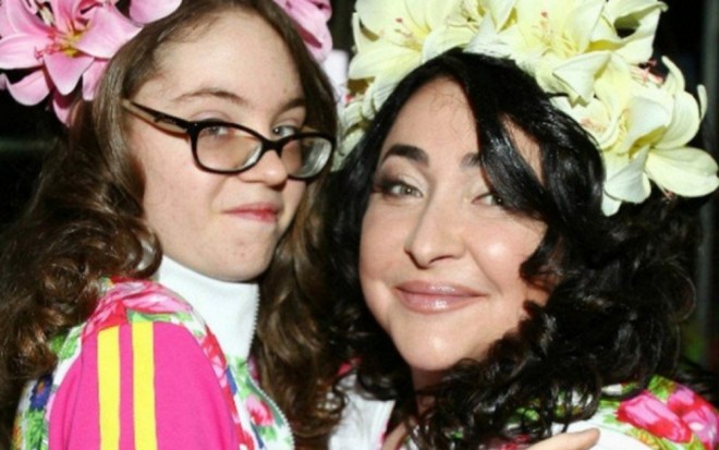 Lolita qızına miras qoymayacaq