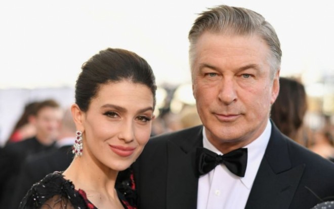 Aktyor xanımının hamiləlik fotosunu paylaşdı