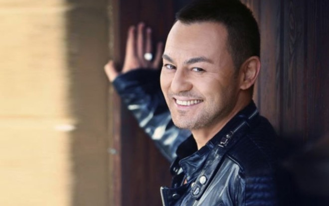 Sərdar Ortaç övladlığa uşaq götürür