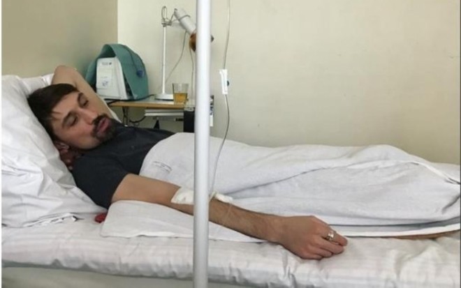 Müğənni spirtli içki aludəçisidir