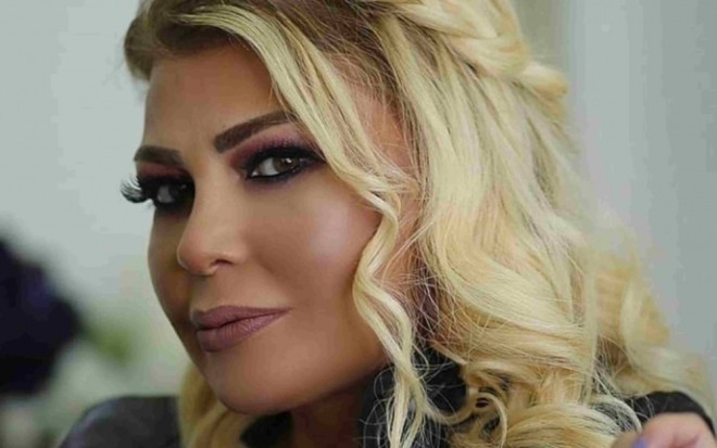 Əməkdar artist həmkarlarını qınadı