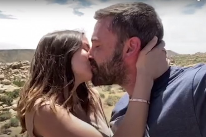 Klipdə&nbsp; 112 cütlük yer aldı - video