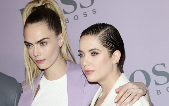 Model-aktrisa həmcins sevgilisindən ayrıldı