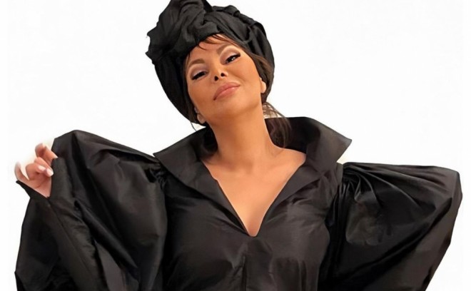 Aygün səhnəyə çıxmaq istəyir