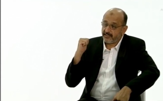 Xalq artisti&nbsp;özünü Mikayıl Müşfiqə bənzətdi