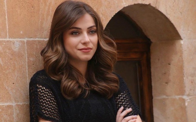 Aktrisa qardaşına görə narahatdır