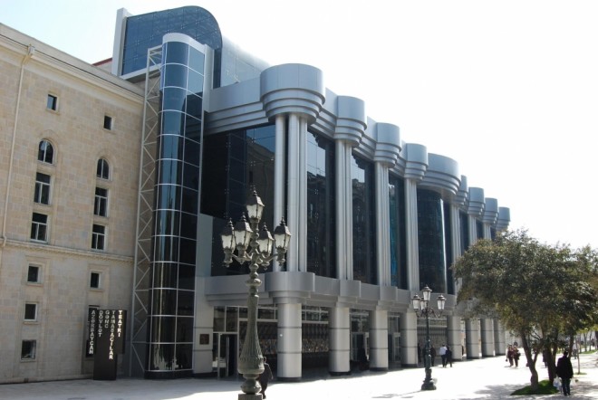 “Bir səbət tənhalıq” tamaşası nümayiş edilib