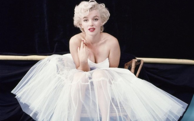 Merilin Monronun çılpaq fotosu satılır