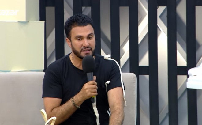 Nadir arzusunda olduğu gəlnini görmək istəyir