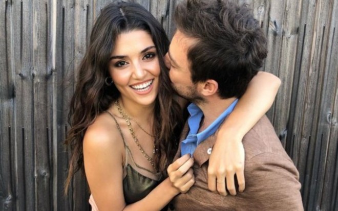 Müğənni Bodruma sevgilisiz getdi