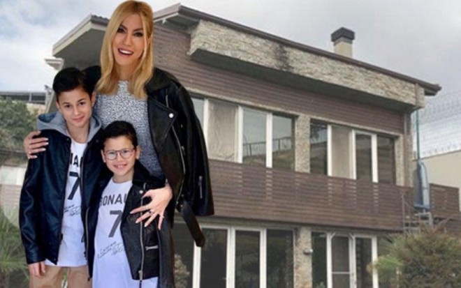 Çağla Şikel villasını satışa çıxardı