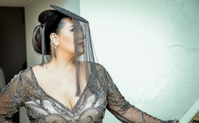 Elza Seyidcahan niyə taksidə gəzir?