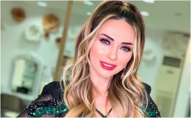 Manana ailəsi ilə xoşbəxtdir