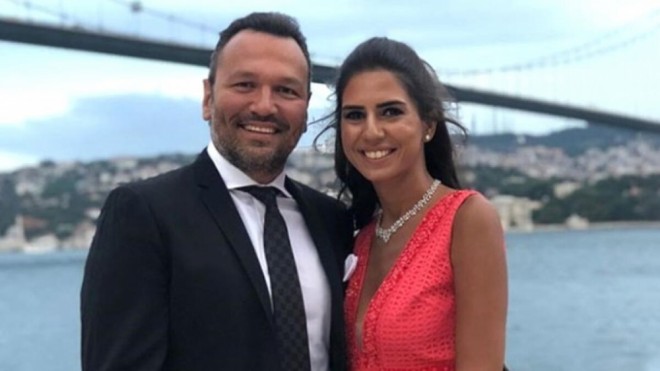 Ali Sunalla fotonun çəkilməsinə əsəbiləşdi