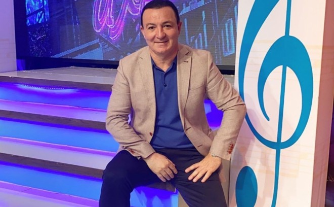 &nbsp;Vasif min manat hədiyyə verməyə hazırdır