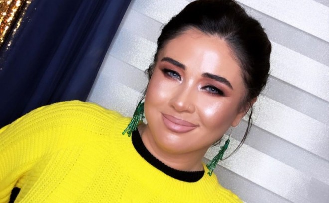 Elnarə üçün&nbsp;evdə oturmaq çətindir