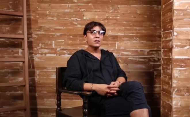 Anar attestatımı 100 dollara alıb