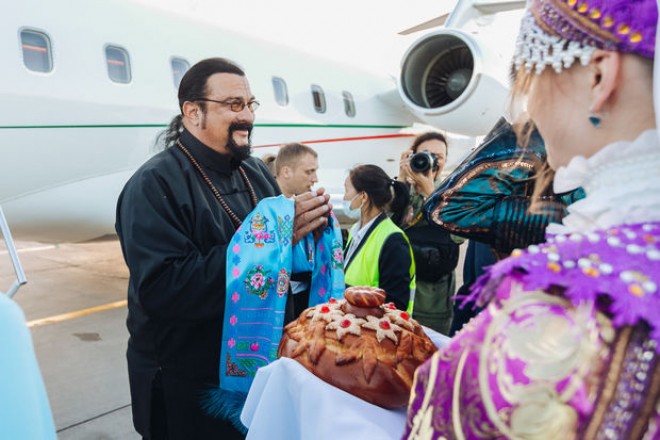 &nbsp;Stiven Siqal Rusiyada torpaq alır