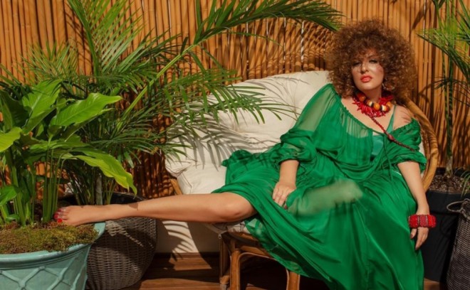 Əməkdar artist iki fərqli obraz yaratdı