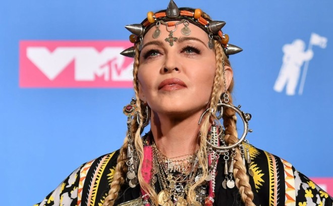 Madonnaya xəbərdarlıq göndərildi