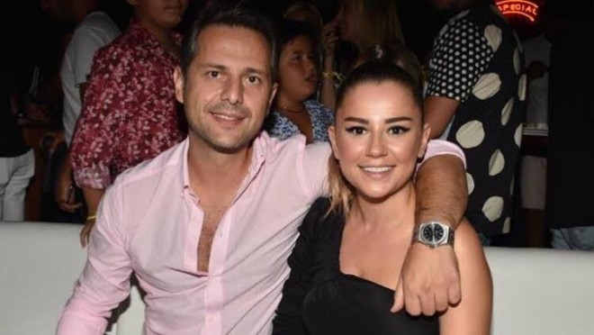 Müğənniyə əri bahalı avtomobil bağışladı