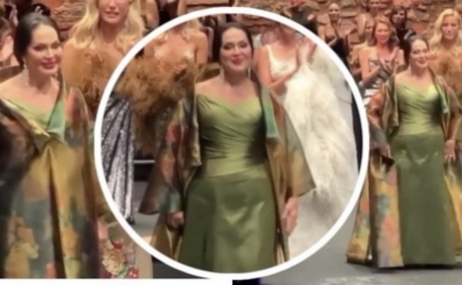 Türkan Şoray&nbsp;75 yaşında podiuma çıxdı - video