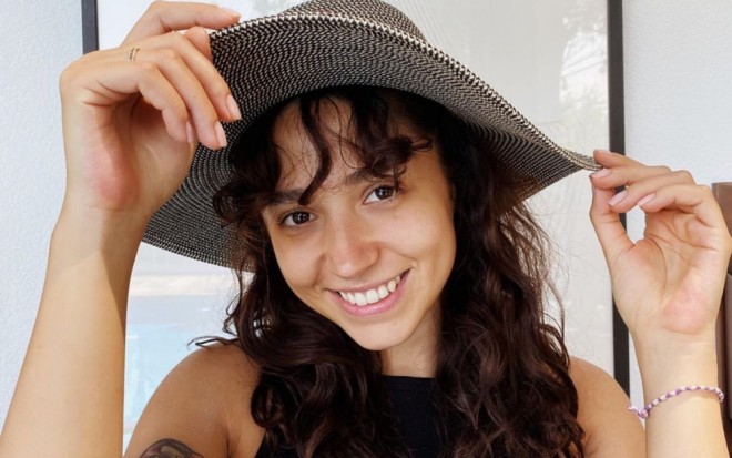 Müğənni corab firmasının siması seçildi