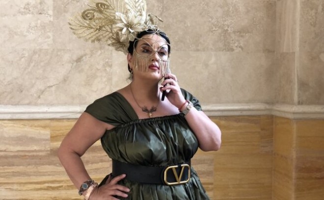 Elza fərqli tərzi ilə diqqət çəkdi