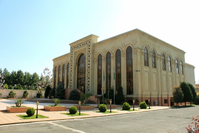 Silahlı Qüvvələrə Yardım Fonduna vəsait köçürdülər