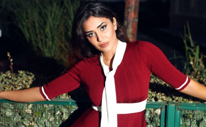 Pərvin rəfiqələrindən şikayətləndi