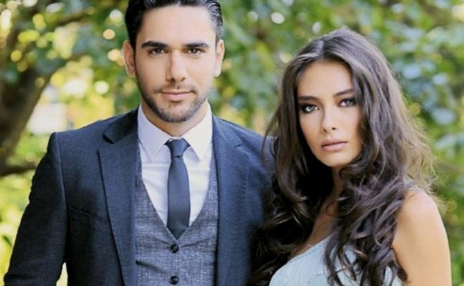 Neslihanın əri ona yaxşı baxır - foto