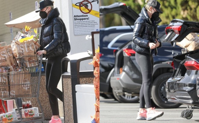 Hollivud ulduzu kamerlara tuş gəldi - foto