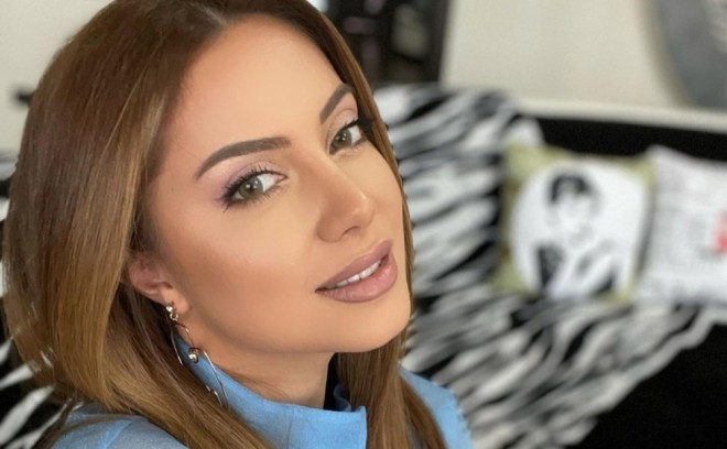 Ayan "Mənim adamımsan" oxudu - video