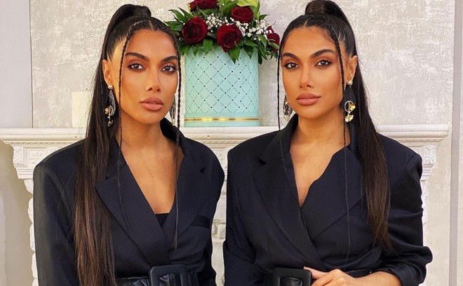 Sevil və Sevinc bacıları səhnədən gedir