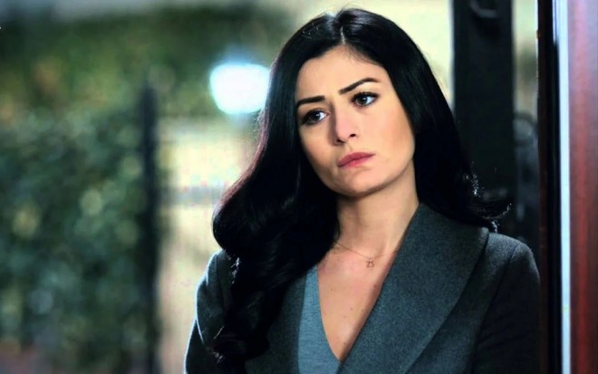 Aktrisanı məhkəməyə vetdilər