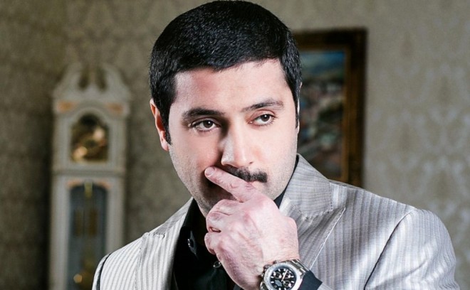 İzzət Bağırov aparıcılığa başlayır