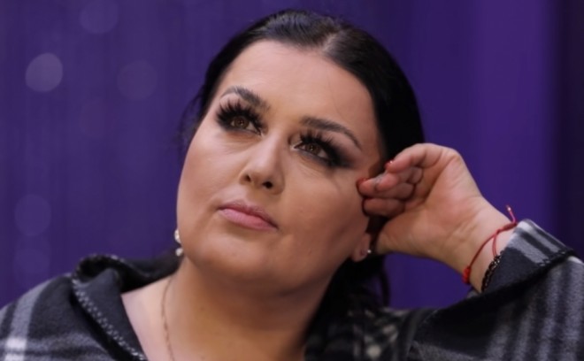 Əməkdar artistin ziynət əşyaları girovdadır