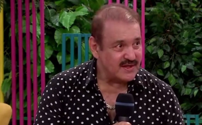 "Mənim toy siyasətin var..." 