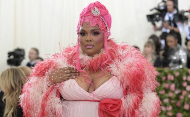 Lizzo şayiələrə sərt reaksiya verdi