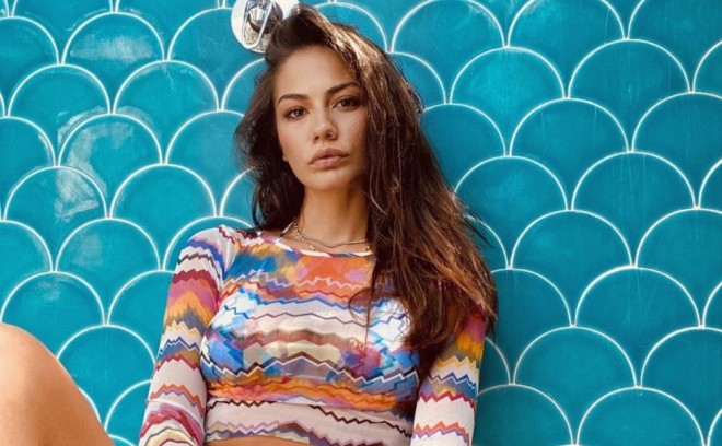 Aktrisa 3 milyon lirə qazanıb