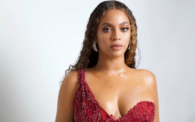 Beynos arıçılıqla maraqlanır