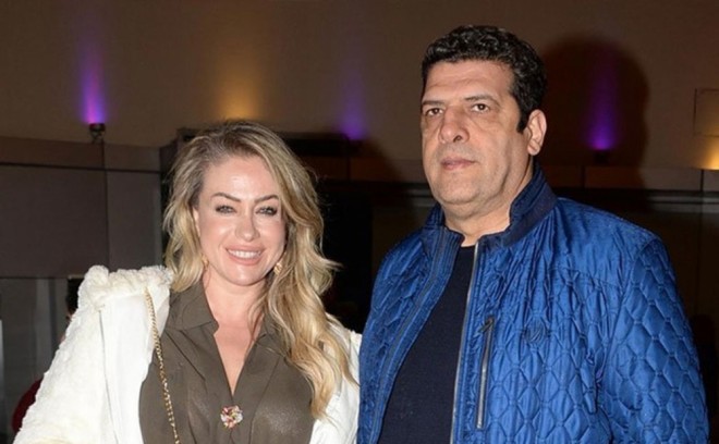 Müğənni xanımından ayrıldı