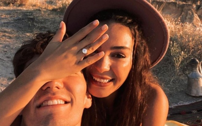 &nbsp;Ebru Şahin evlənir - foto