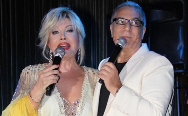 Emel Sayınla bir vaxtlar sevgili olub
