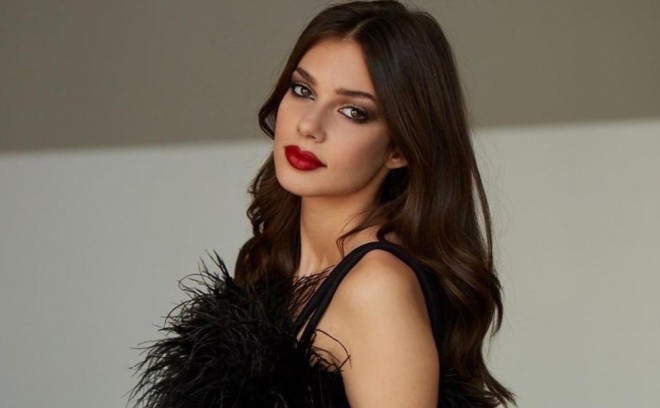 Cütlük dodaq-dodağa görüntüləndi - foto