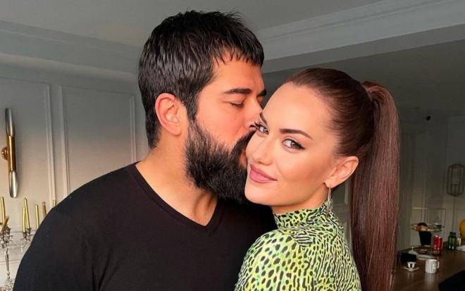 &nbsp;Fahriyə boşanma xəbərini təkzib etdi