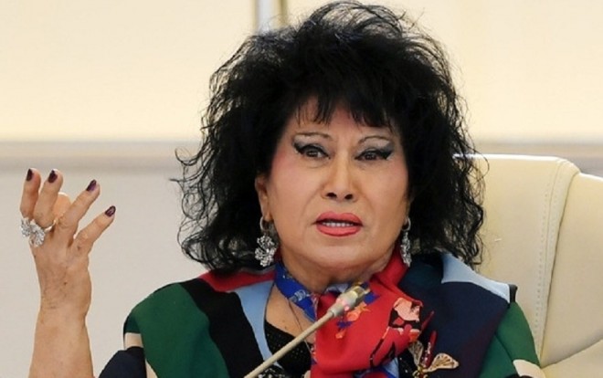 &nbsp;Zeynəb Xanlarova özünü pandemiyadan qoruyur